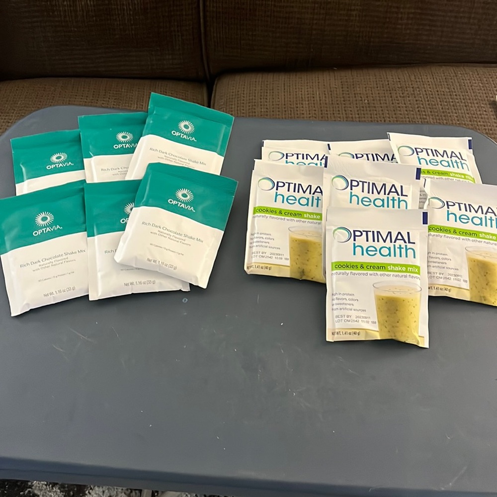 Optavia dark chocolate and cookies and cream shake mix